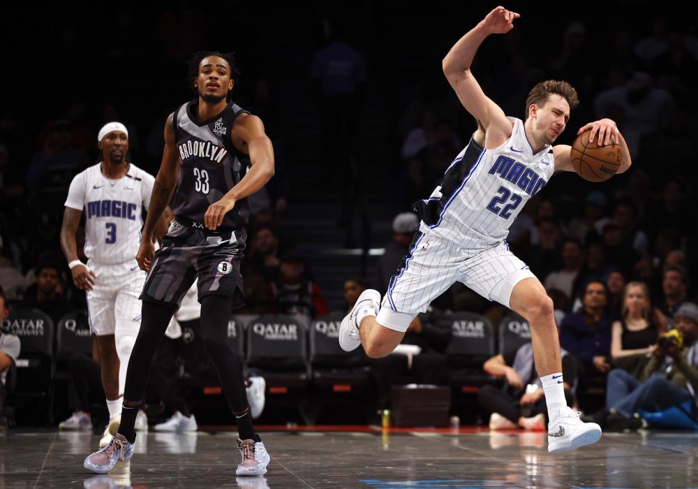 都展现出一 都展现出一