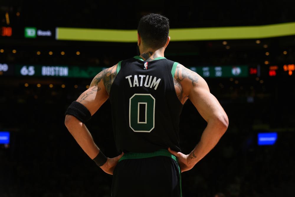 的重建中 的重建中